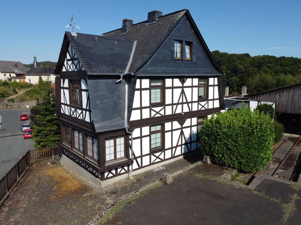 Thumbnail-Haus zum Mieten in Löhnberg 1.000,00 € 148 m²