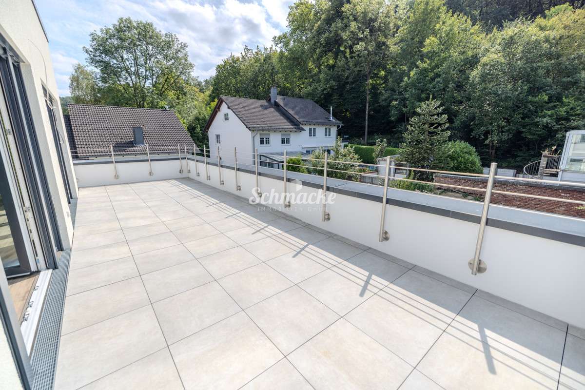Thumbnail-Wohnung zum Mieten in Iserlohn 1.690,00 € 105.43 m²