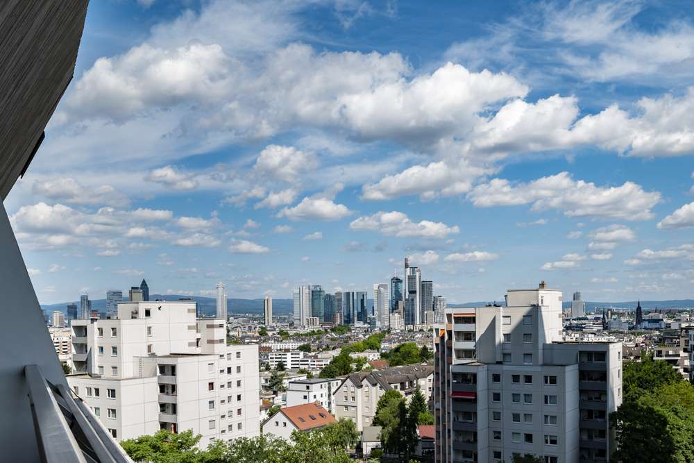 Thumbnail-Wohnung zum Kaufen in Frankfurt am Main 450.000,00 € 95 m²