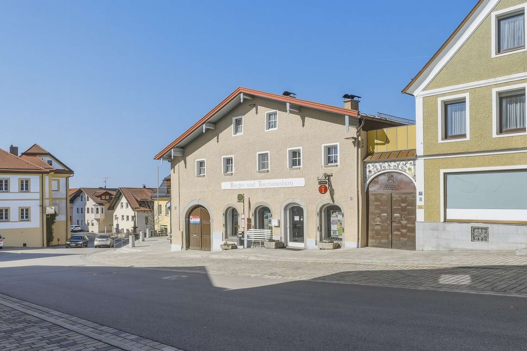 Thumbnail-Haus zum Kaufen in Untergriesbach 325.000,00 € 255 m²