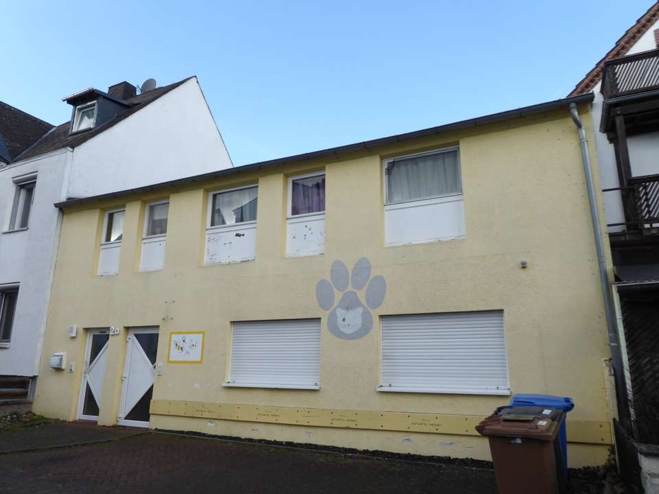 Thumbnail-Haus zum Kaufen in Elz 380.000,00 € 340 m²