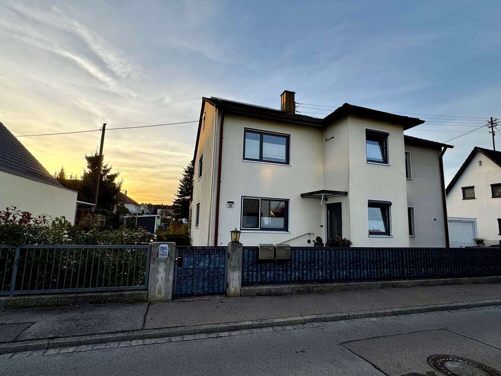 Thumbnail-Haus zum Kaufen in Gersthofen 799.000,00 € 142 m²