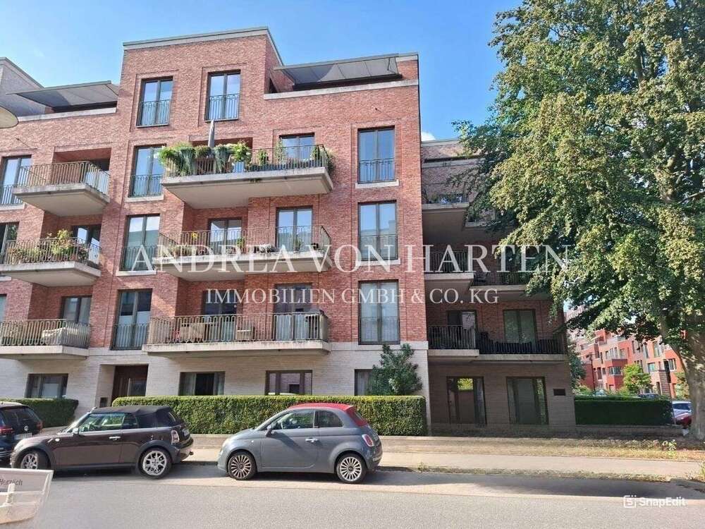 Thumbnail-Wohnung zum Kaufen in Hamburg Uhlenhorst 695.000,00 € 76 m²