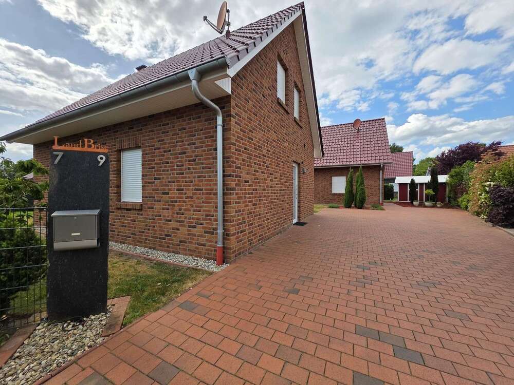 Thumbnail-Haus zum Kaufen in Garrel-Petersfeld 315.000,00 € 72 m²