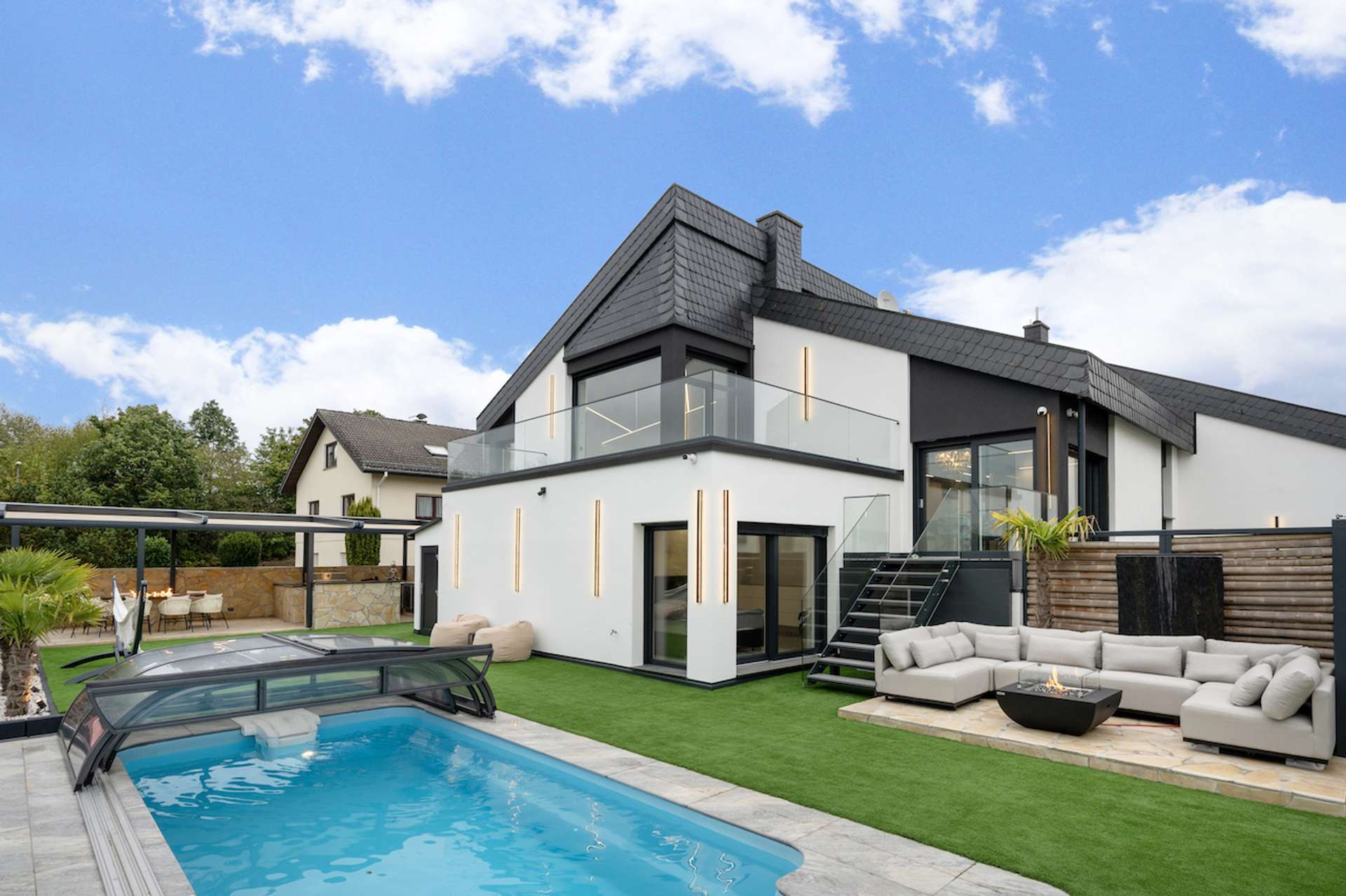 Thumbnail-Haus zum Kaufen in Biebertal 2.199.000,00 € 385.18 m²