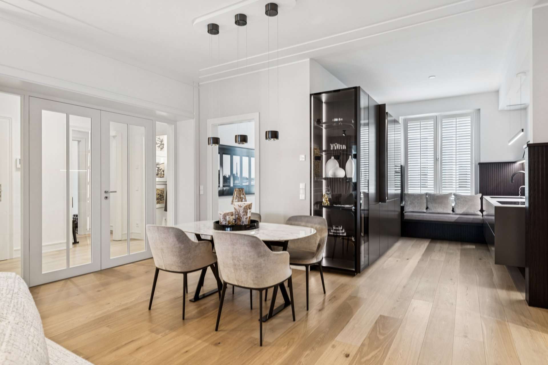 Thumbnail-Wohnung zum Kaufen in Düsseldorf - Oberkassel 1.690.000,00 € 123 m²