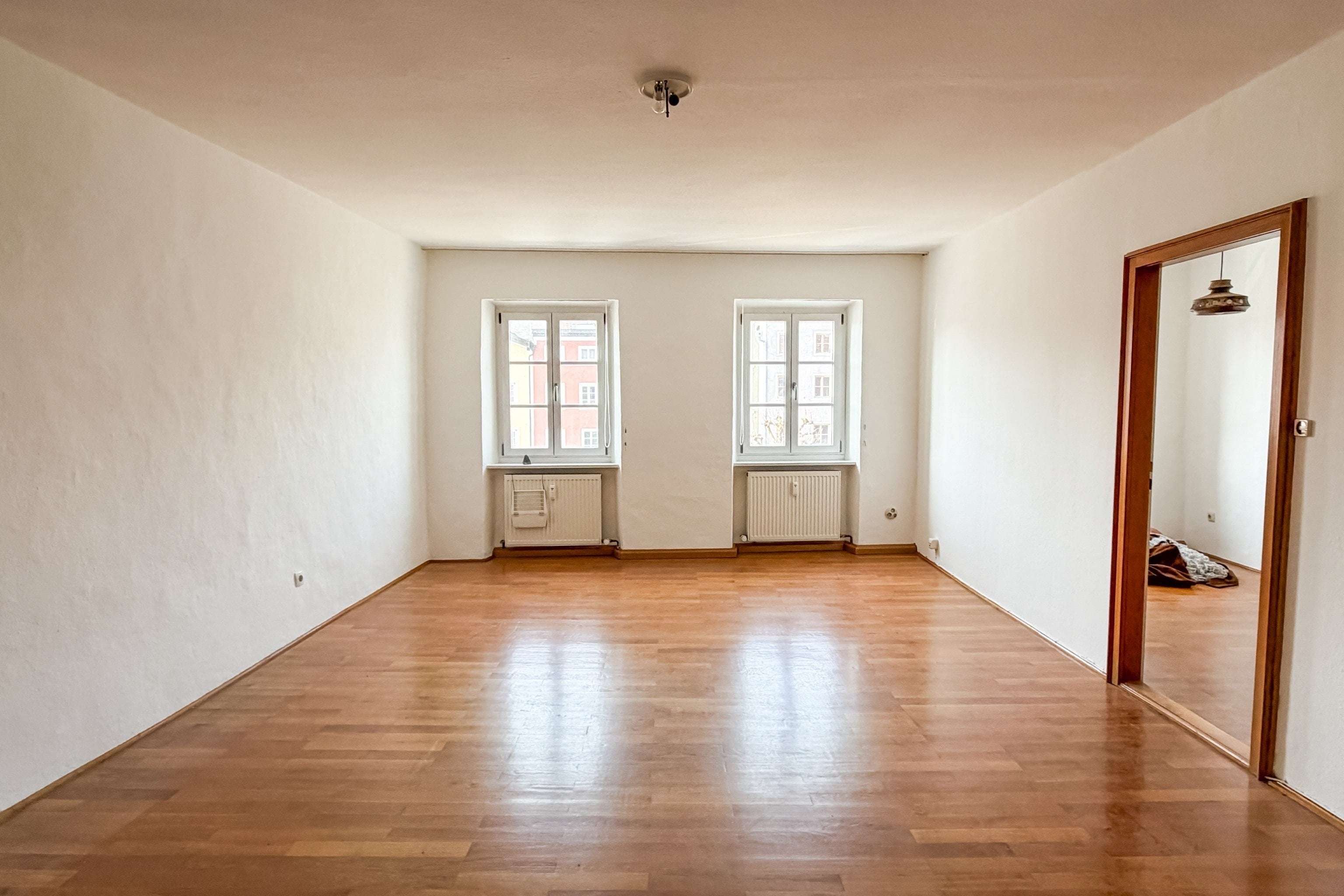 Thumbnail-Wohnung zum Mieten in Tittmoning 1.900,00 € 300 m²