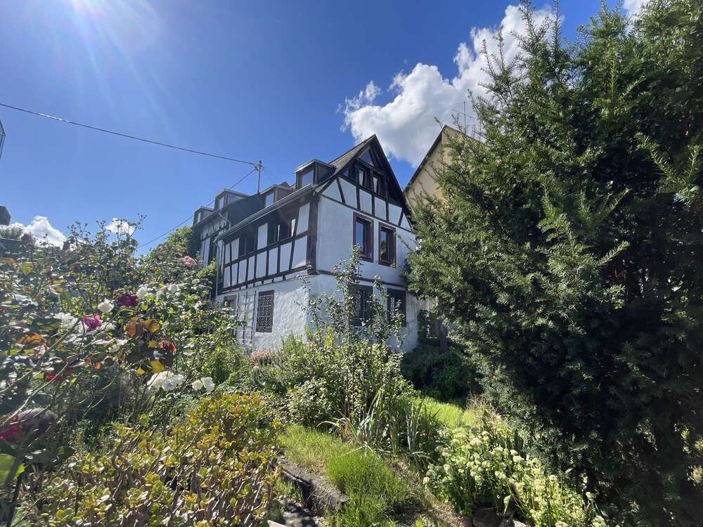 Thumbnail-Haus zum Kaufen in Koblenz 167.000,00 € 90 m²