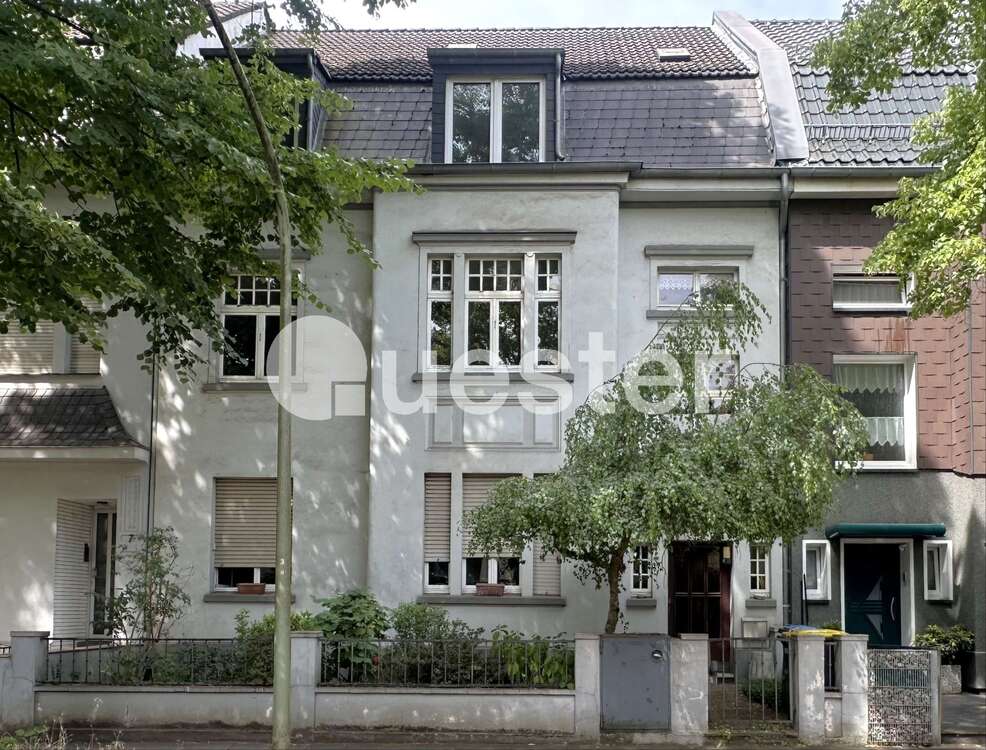 Thumbnail-Haus zum Kaufen in Duisburg 215.000,00 € 216 m²