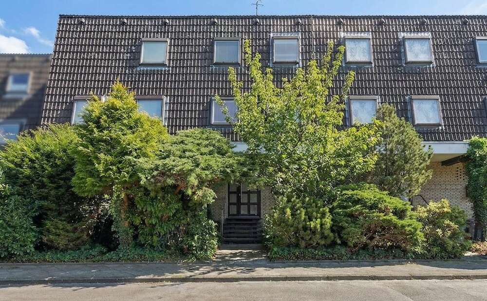 Thumbnail-Haus zum Kaufen in Düsseldorf-Lörick 650.000,00 € 136 m²