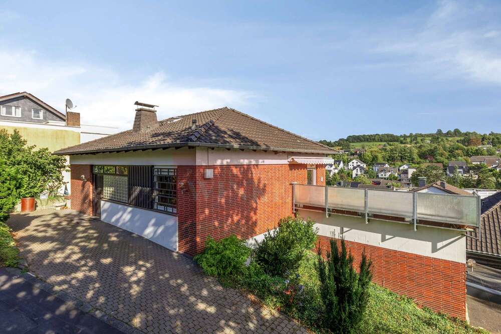 Thumbnail-Haus zum Kaufen in Wachtberg 595.000,00 € 206 m²