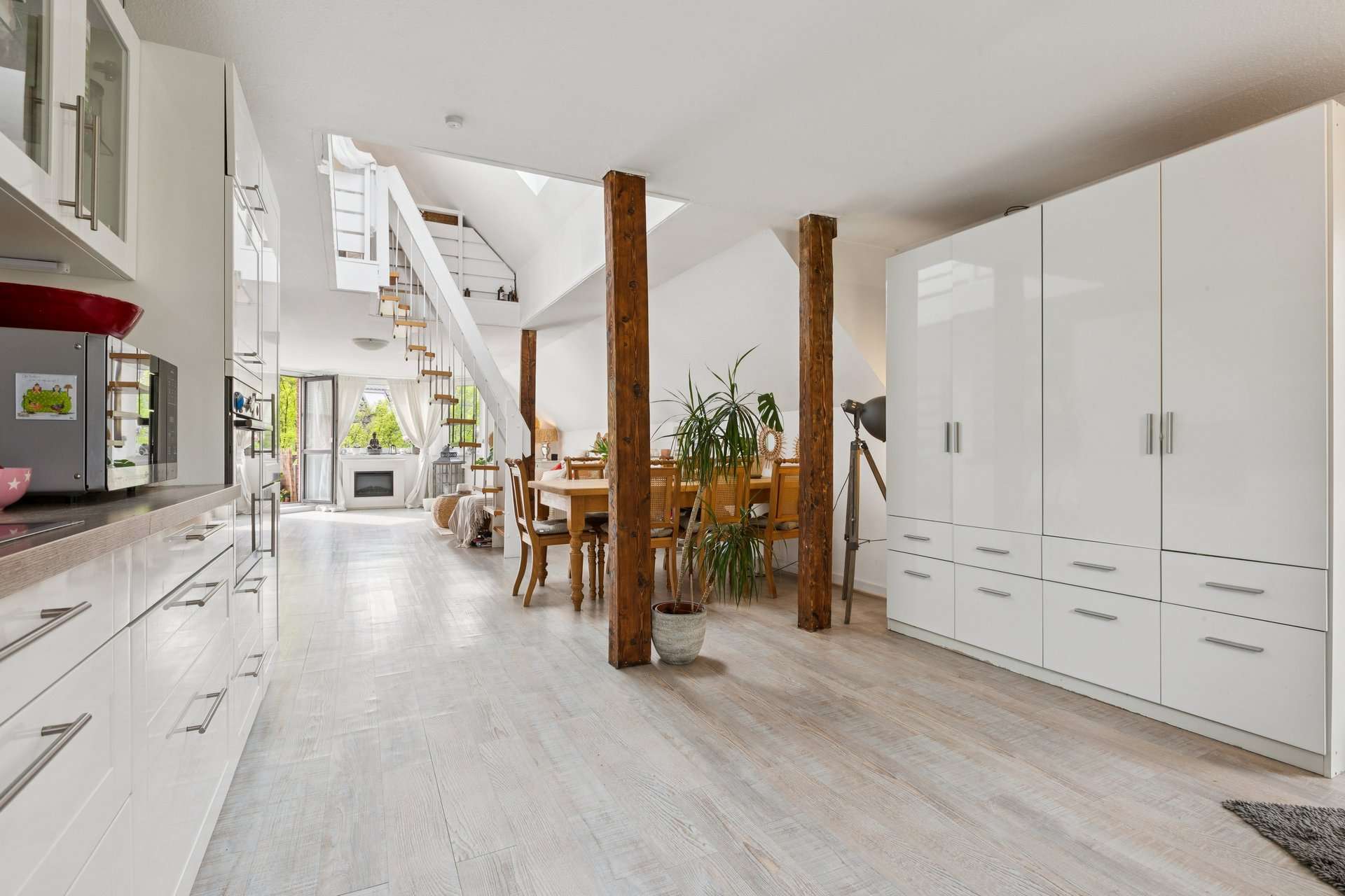 Thumbnail-Wohnung zum Kaufen in Meerbusch-Lank-Latum 350.000,00 € 88 m²