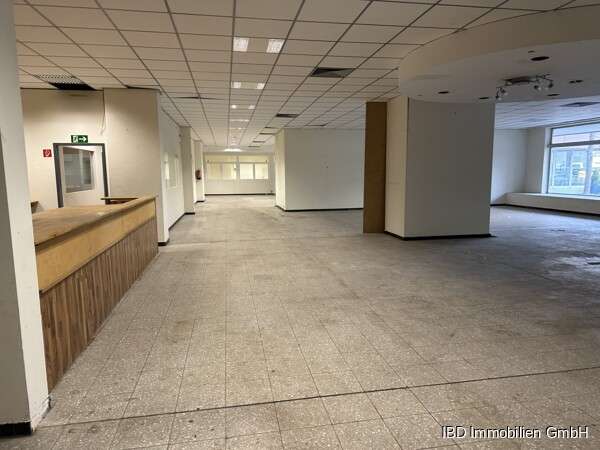 Thumbnail-Einzelhandel in Wesseling 6.000,00 € 755 m²