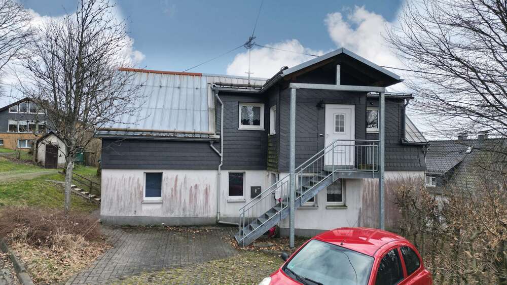 Thumbnail-Haus zum Kaufen in Hilchenbach 121.000,00 € 187 m²