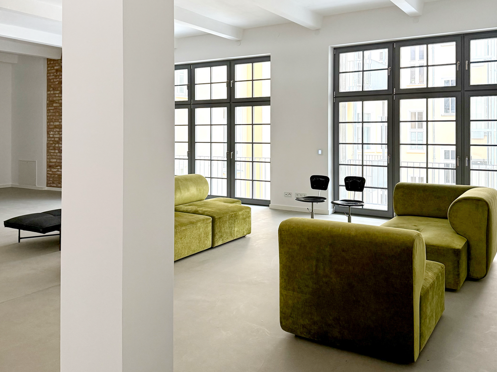 Thumbnail-Wohnung zum Kaufen in Berlin 1.815.000,00 € 218 m²