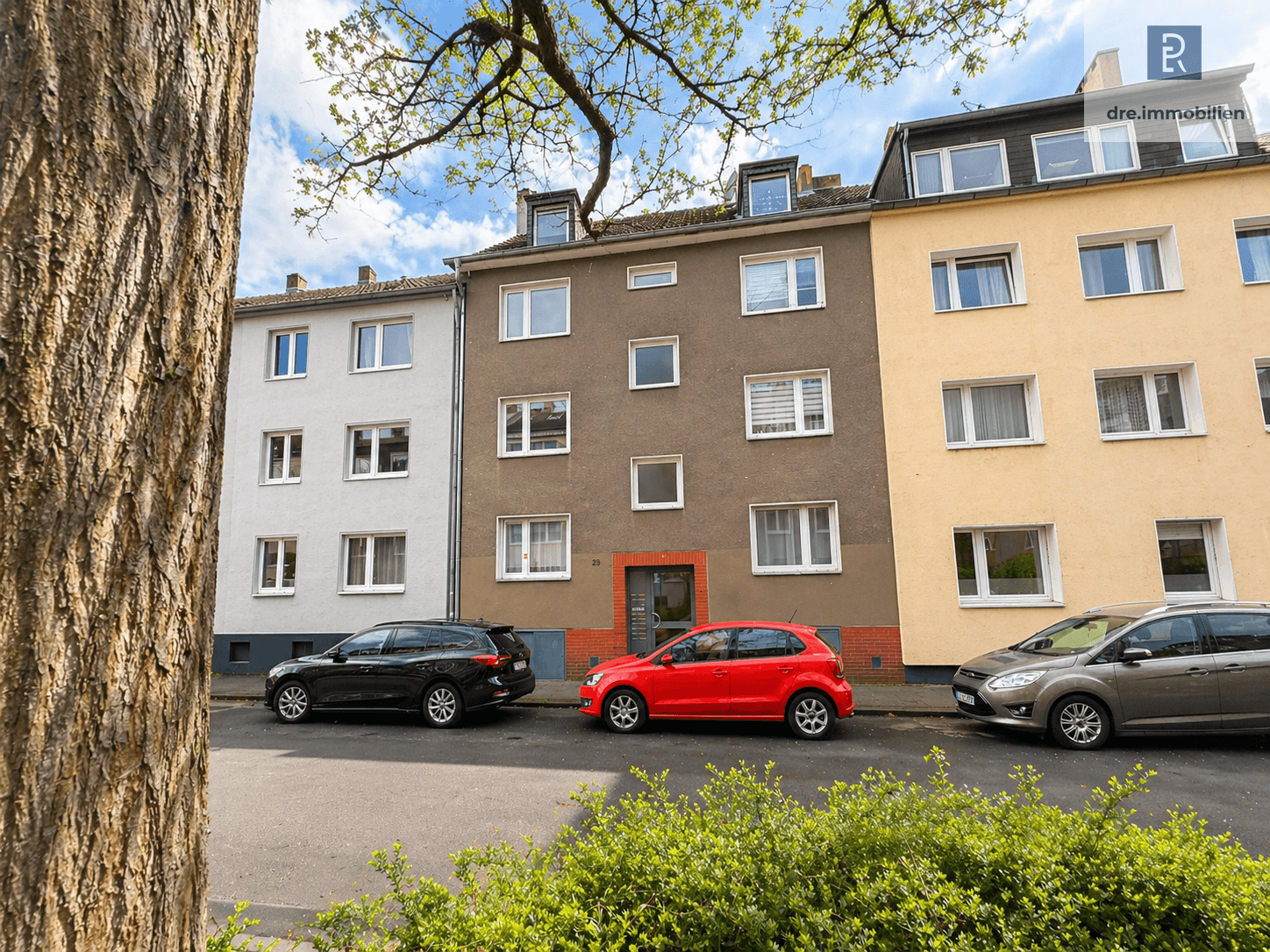Thumbnail-Haus zum Kaufen in Köln 960.000,00 € 329 m²