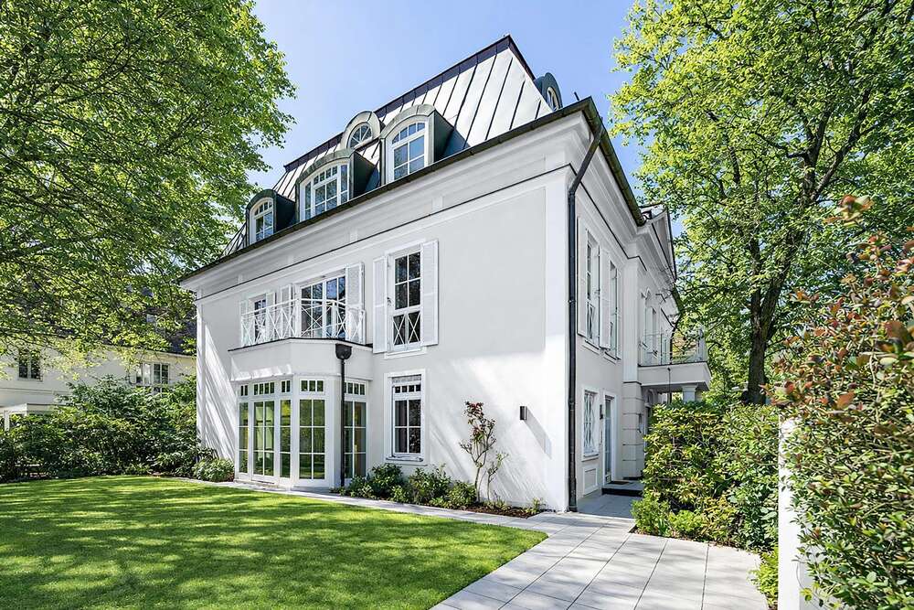 Thumbnail-Haus zum Kaufen in München 12.000.000,00 € 600 m²