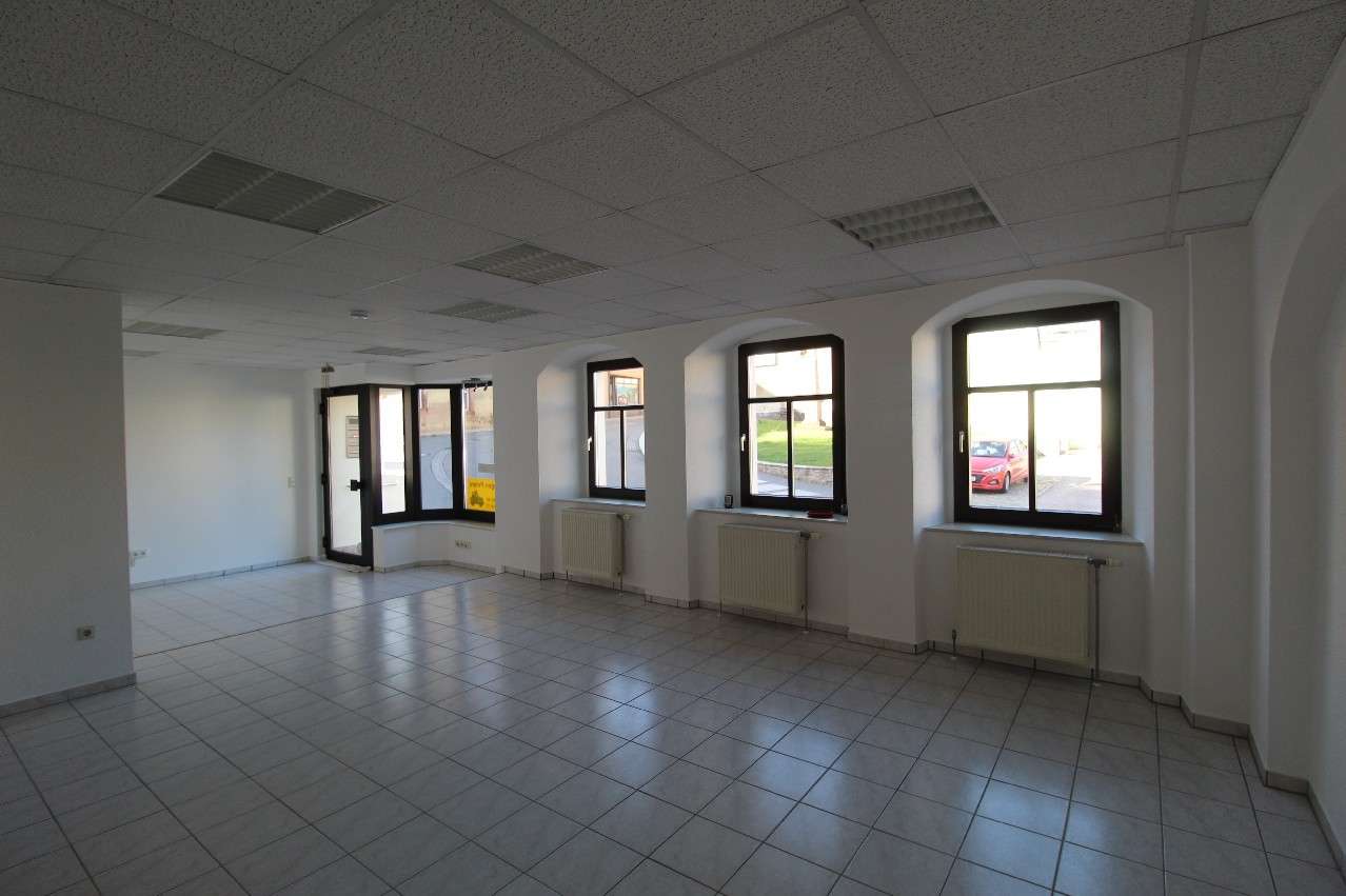 Thumbnail-Einzelhandel in Penig 350,00 € 70 m²