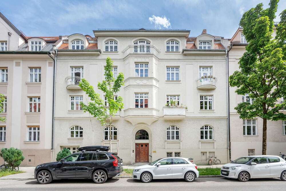 Thumbnail-Wohnung zum Kaufen in München 2.700.000,00 € 183.5 m²