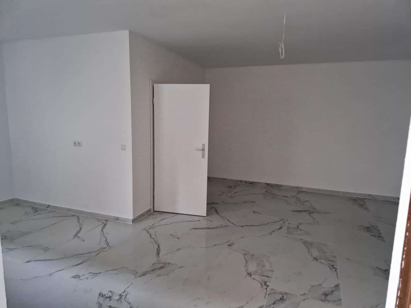 Thumbnail-Wohnung zum Mieten in Mönchengladbach 1.950,00 € 218 m²