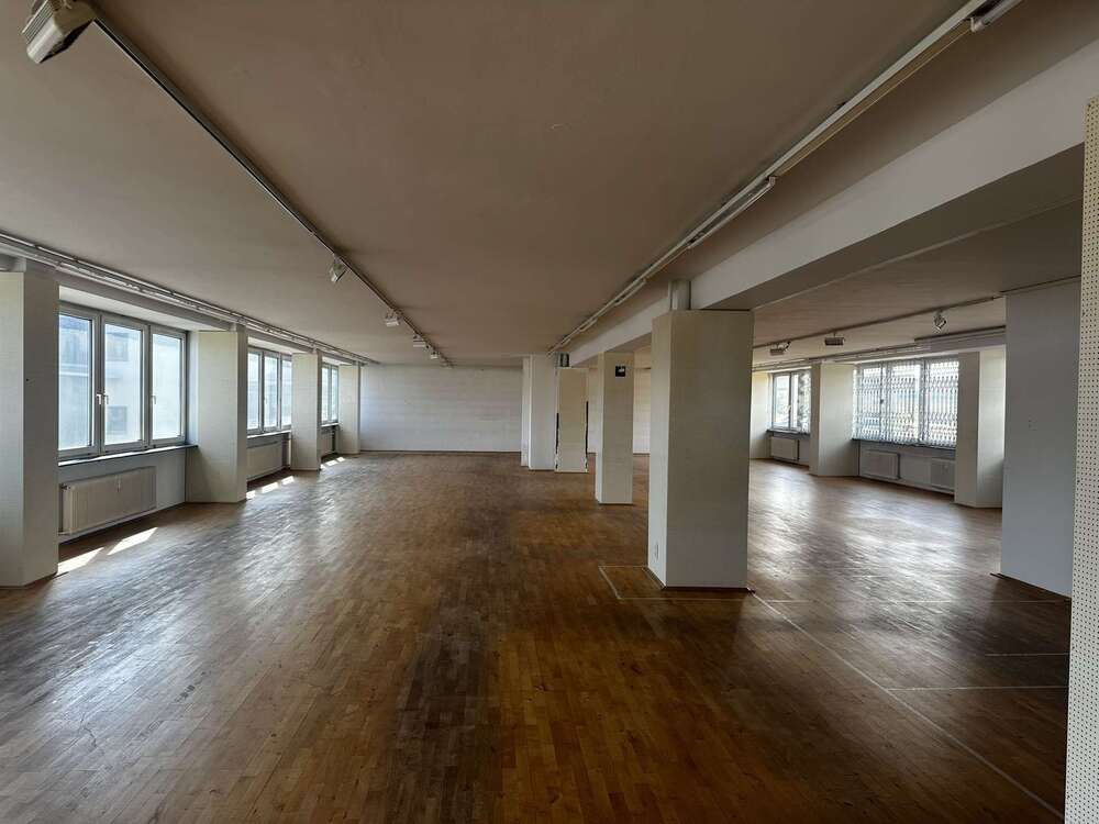Thumbnail-Büro in Frankfurt am Main 5.300,00 € 525.4 m²