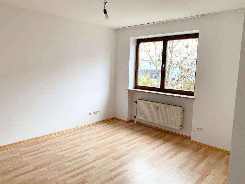 Thumbnail-Wohnung zum Mieten in Regensburg 381,44 € 20.69 m²