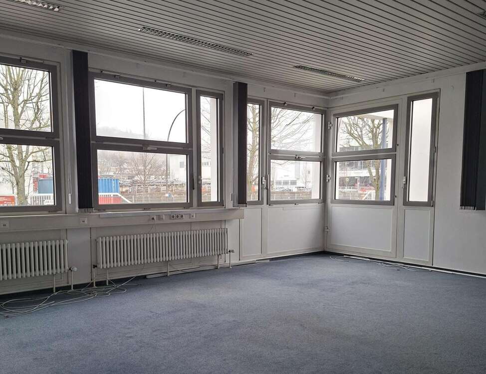 Thumbnail-Büro in Esslingen am Neckar 2.200,00 € 236 m²