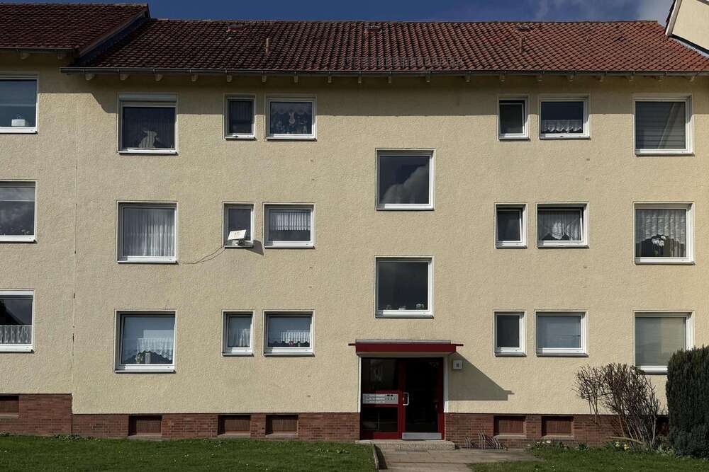 Thumbnail-Wohnung zum Kaufen in Barsinghausen 79.000,00 € 61 m²
