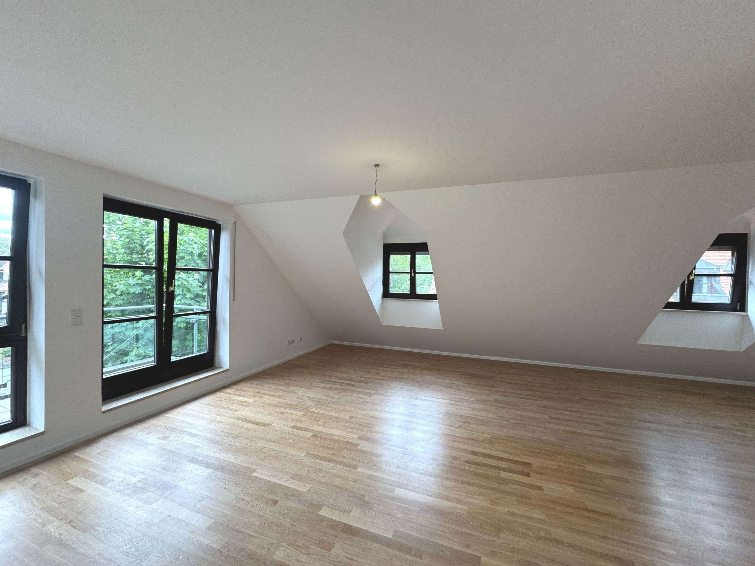 Thumbnail-Wohnung zum Mieten in München 2.200,00 € 122.35 m²