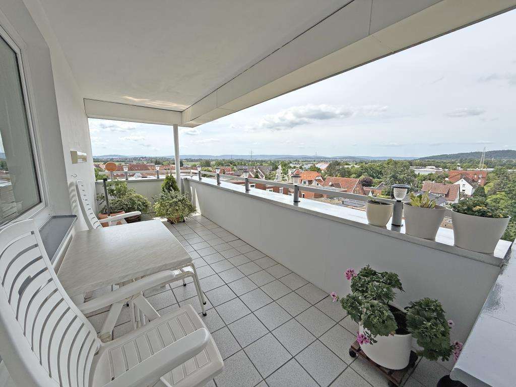 Thumbnail-Wohnung zum Kaufen in Ronnenberg 180.000,00 € 91 m²