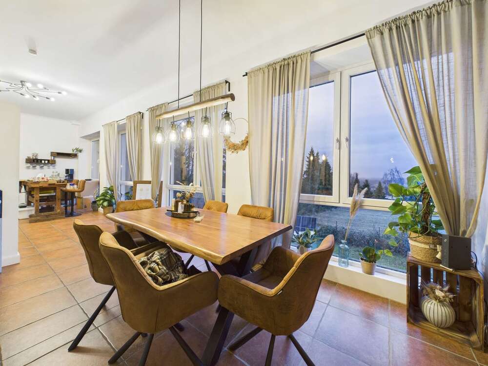 Thumbnail-Wohnung zum Kaufen in Barsinghausen 369.000,00 € 126.31 m²