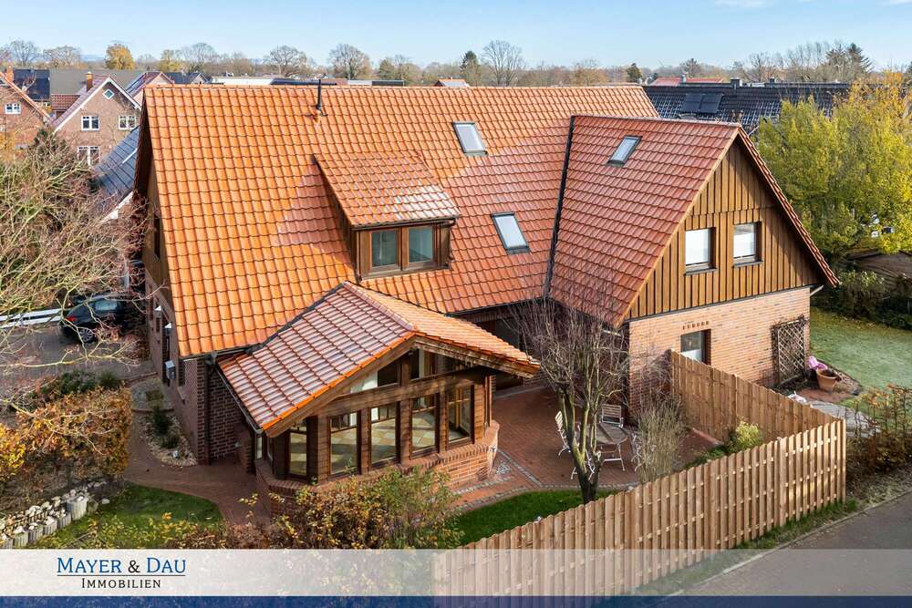 Thumbnail-Haus zum Kaufen in Wiefelstede 695.000,00 € 270.53 m²