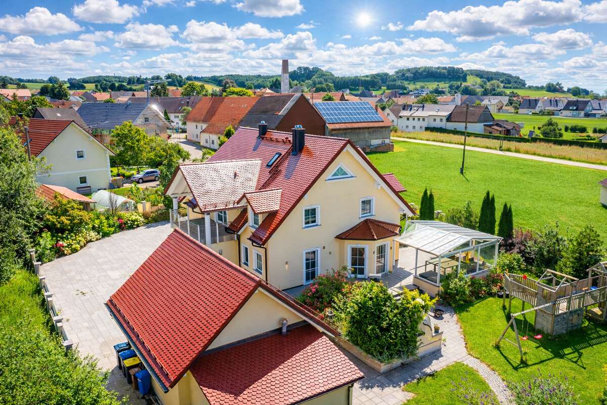 Thumbnail-Haus zum Kaufen in Tussenhausen Zaisertshofen 1.300.000,00 € 389.61 m²