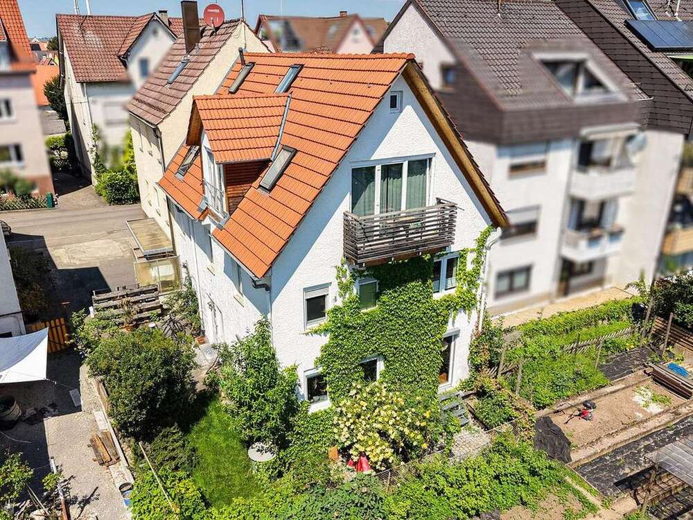 Thumbnail-Haus zum Kaufen in Stuttgart 630.000,00 € 159 m²