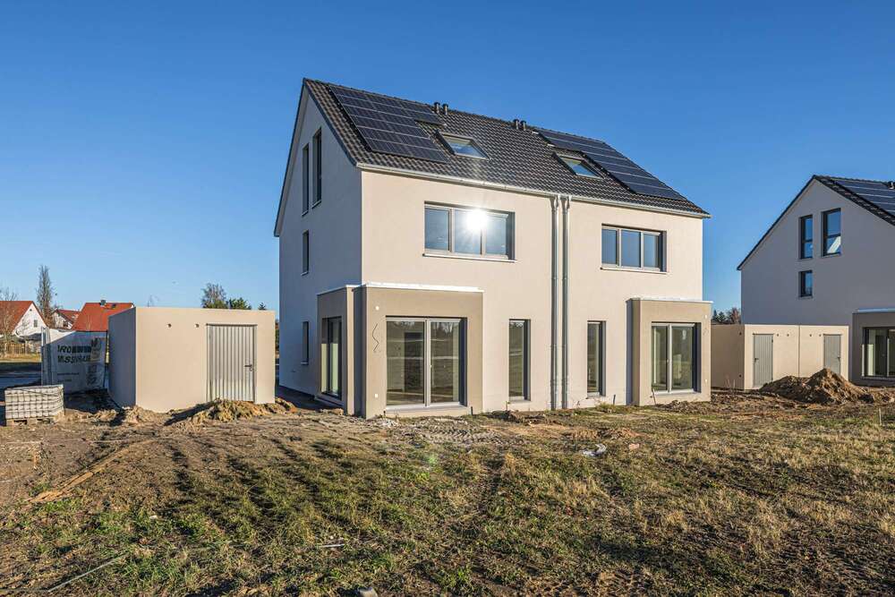 Thumbnail-Haus zum Mieten in Taucha 1.950,00 € 120 m²