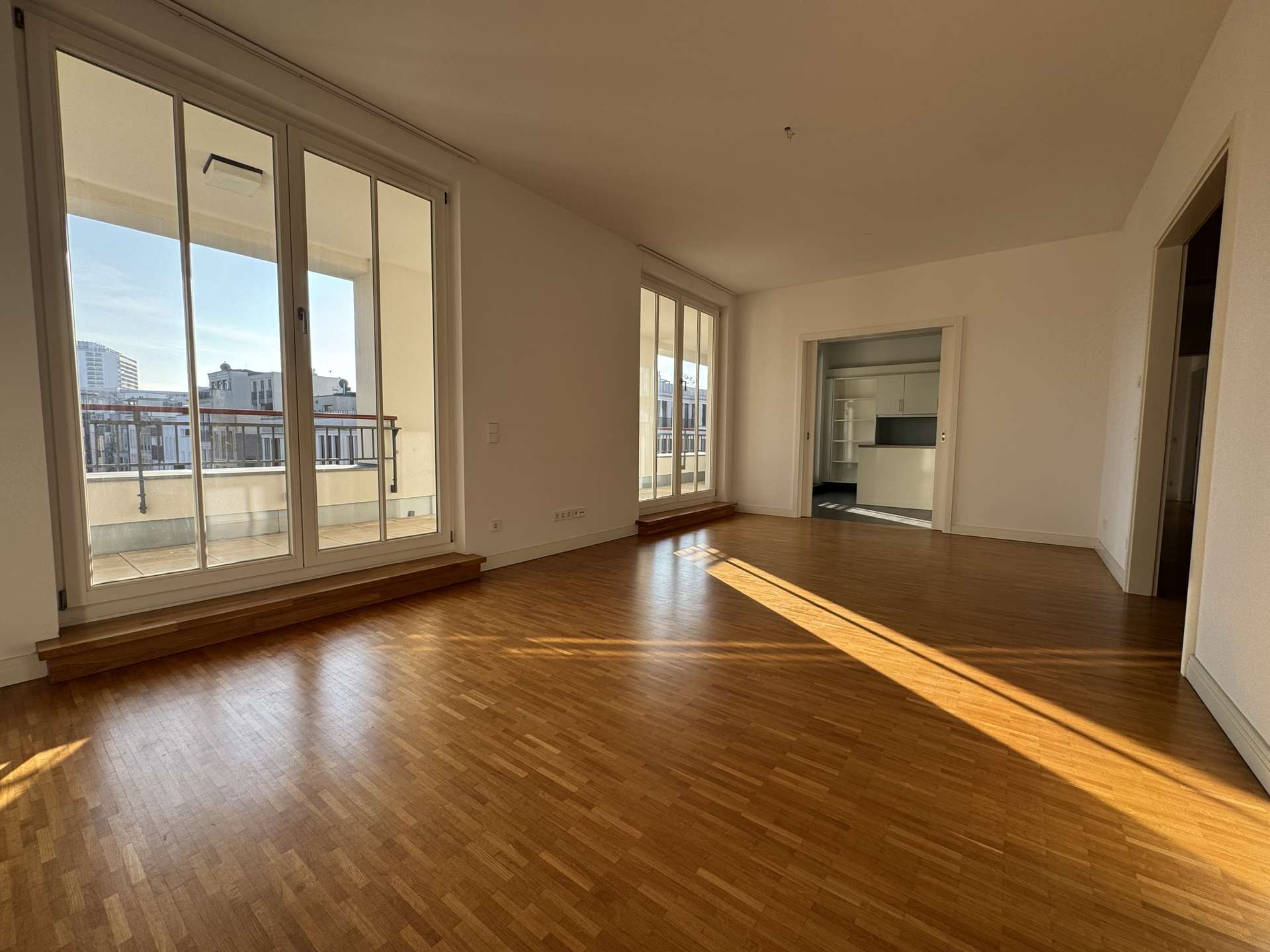 Thumbnail-Wohnung zum Mieten in Berlin 4.287,98 € 218 m²