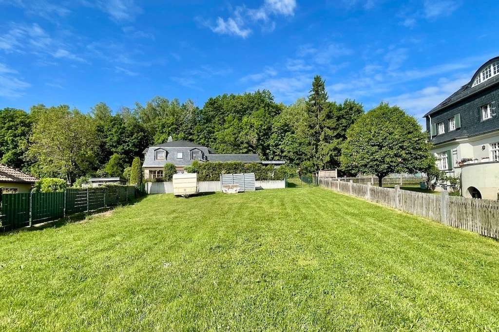 Thumbnail-Grundstück zu verkaufen in Oelsnitz 90.000,00 € 788 m²