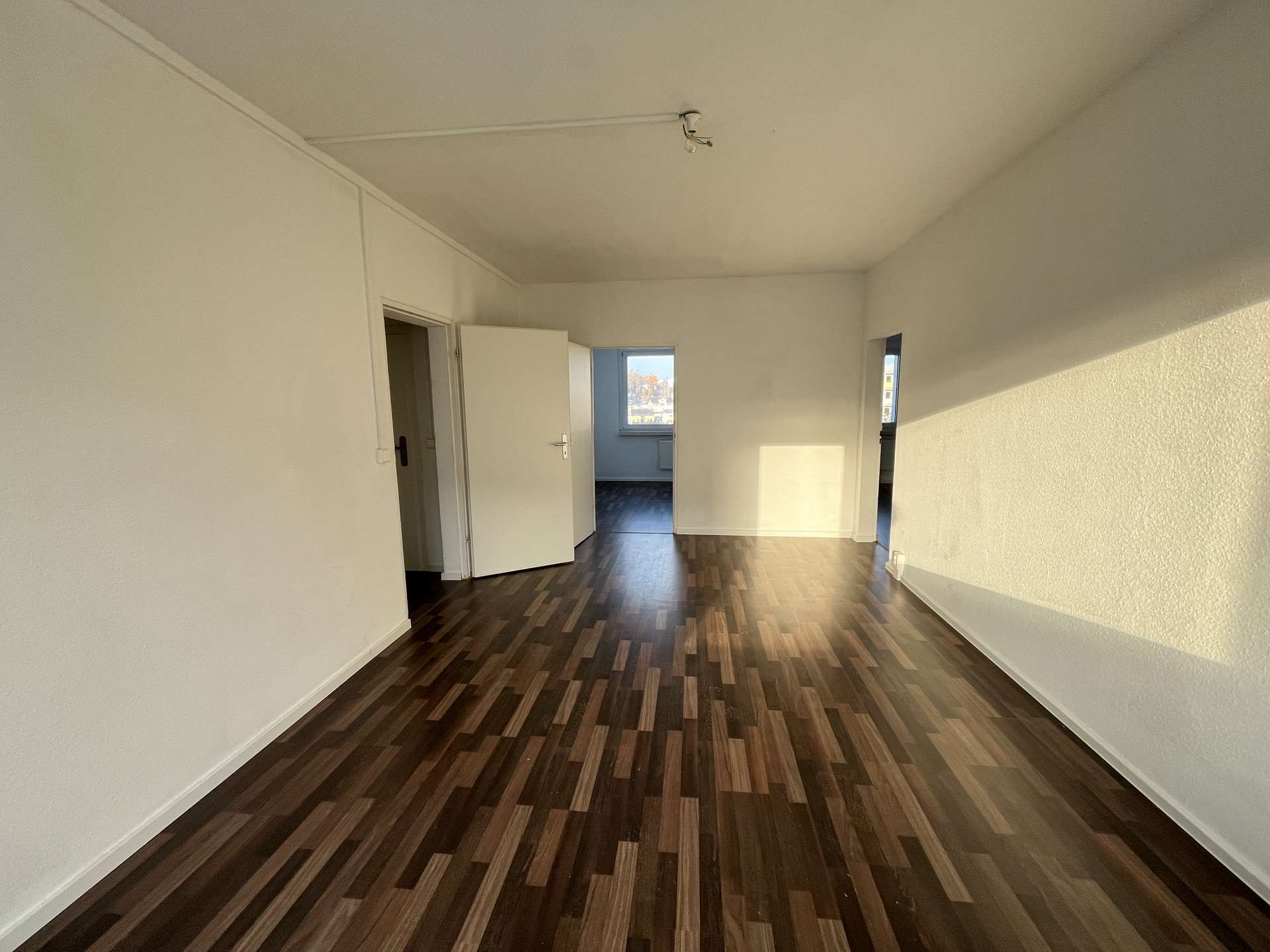Thumbnail-Wohnung zum Mieten in Reinsdorf 680,00 € 112 m²