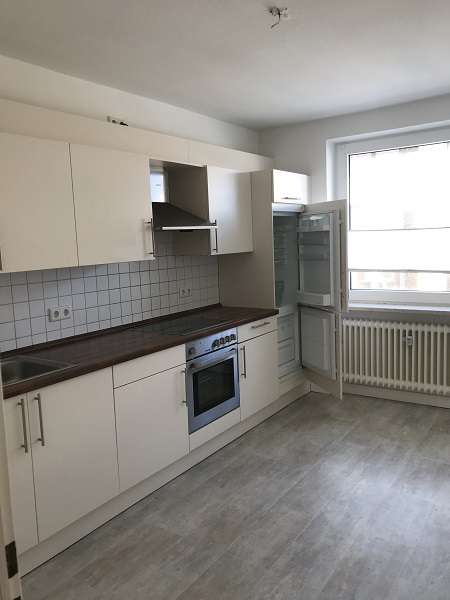 Thumbnail-Wohnung zum Mieten in Bremerhaven 650,00 € 75.07 m²