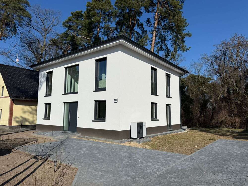 Thumbnail-Haus zum Kaufen in Brandenburg - Blankenfelde-Mahlow 940.000,00 € 153 m²