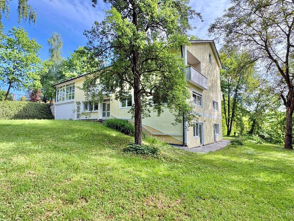 Thumbnail-Haus zum Kaufen in Winzer 790.000,00 € 530 m²