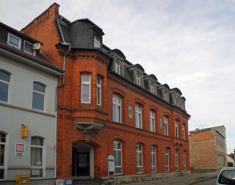 Thumbnail-Wohnung zum Mieten in Calbe 600,00 € 142 m²