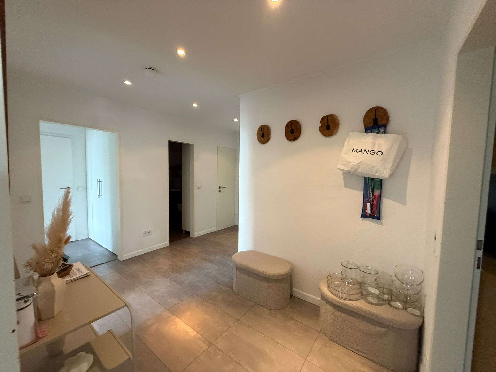 Thumbnail-Wohnung zum Kaufen in Meerbusch 260.000,00 € 76 m²