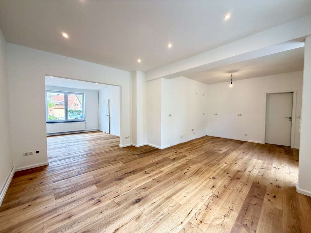 Thumbnail-Haus zum Kaufen in Söhlde Hoheneggelsen 349.000,00 € 144 m²