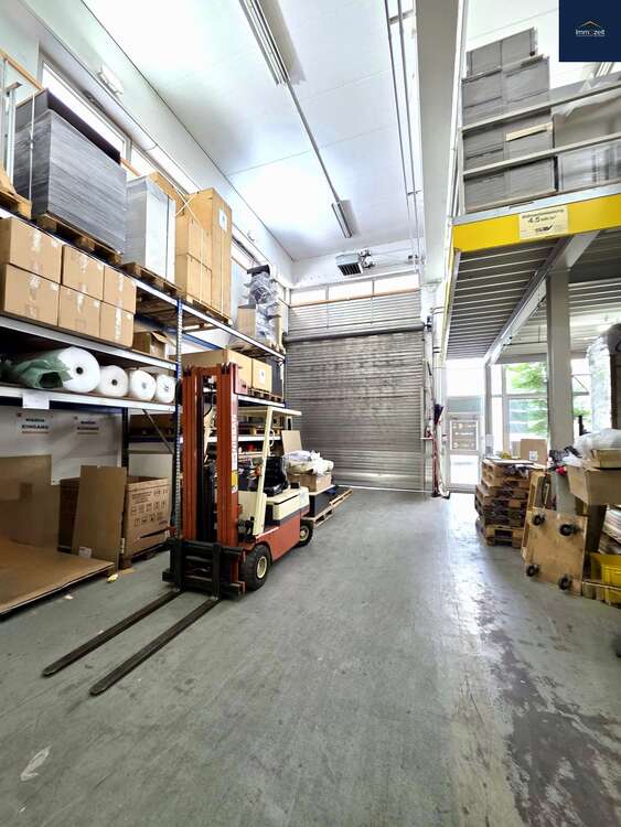 Thumbnail-Halle in Waiblingen 7.200,00 € 1000 m²
