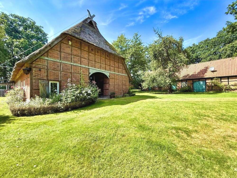 Thumbnail-Haus zum Kaufen in Bienenbüttel 1.390.000,00 € 430 m²