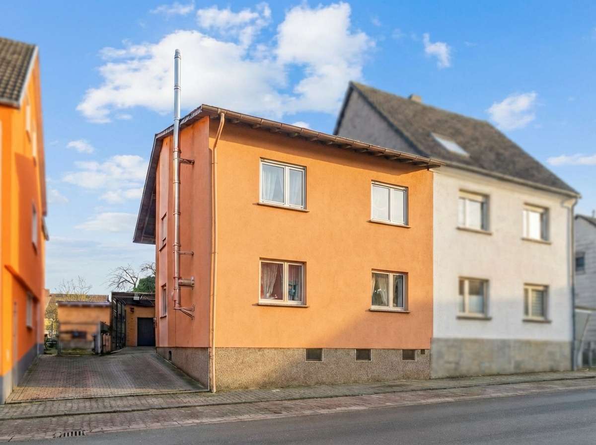 Thumbnail-Haus zum Kaufen in Bexbach 339.000,00 € 155 m²