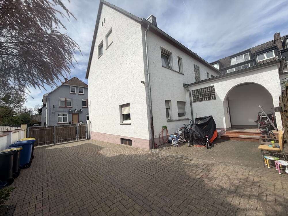 Thumbnail-Haus zum Kaufen in Bad Vilbel Dortelweil 795.000,00 € 240 m²