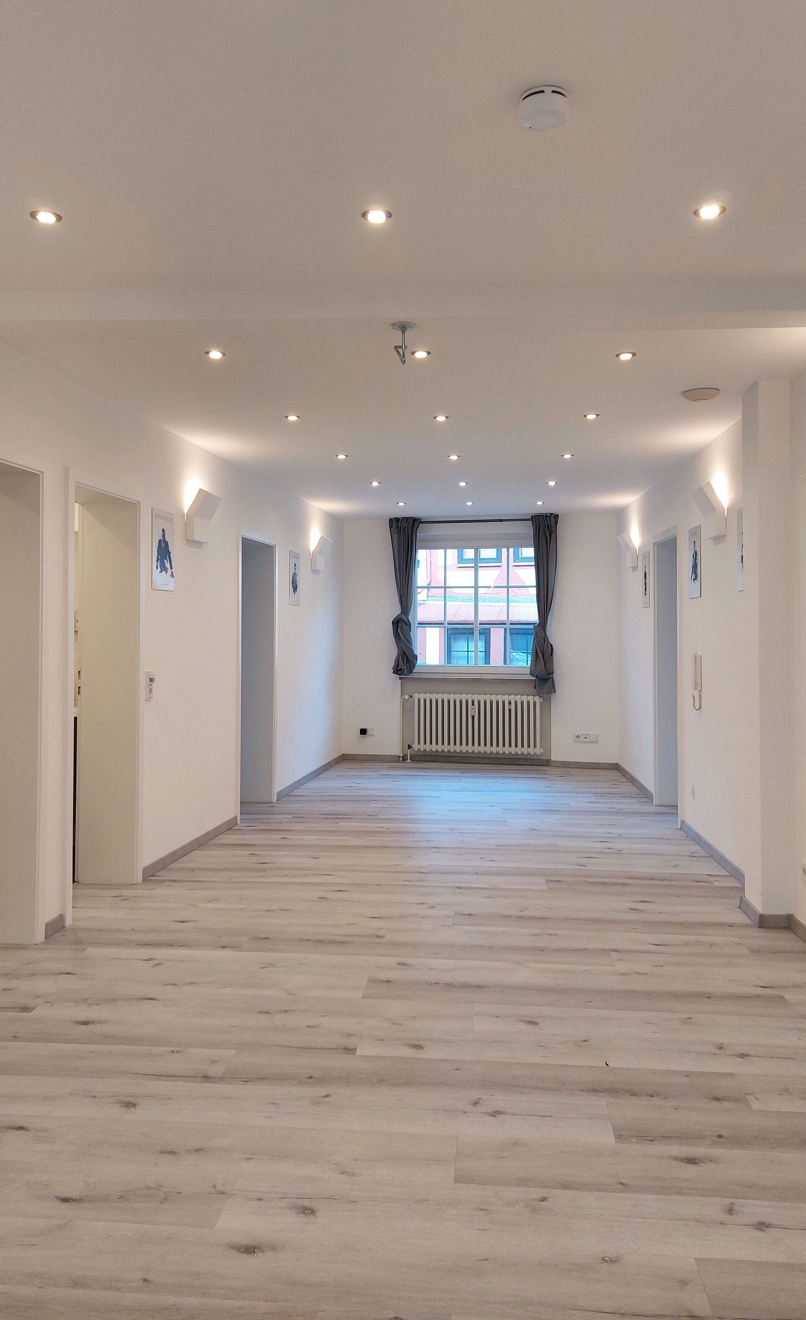 Thumbnail-Wohnung zum Mieten in Hameln 1.900,00 € 170 m²