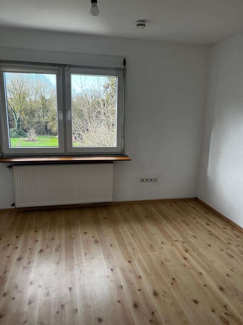 Thumbnail-Wohnung zum Mieten in Leverkusen Bergisch-Neukirchen 610,00 € 50 m²
